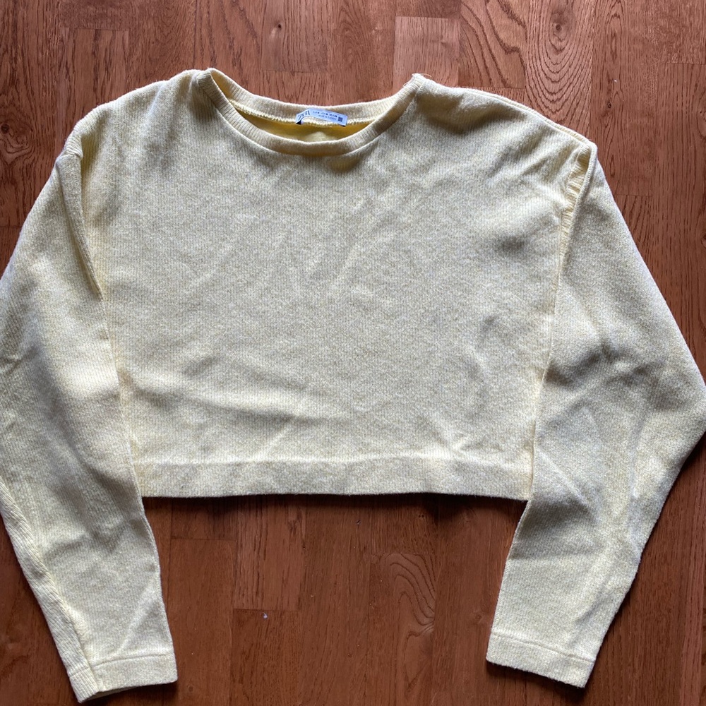Yellow cropped sweater size medium from Zara
